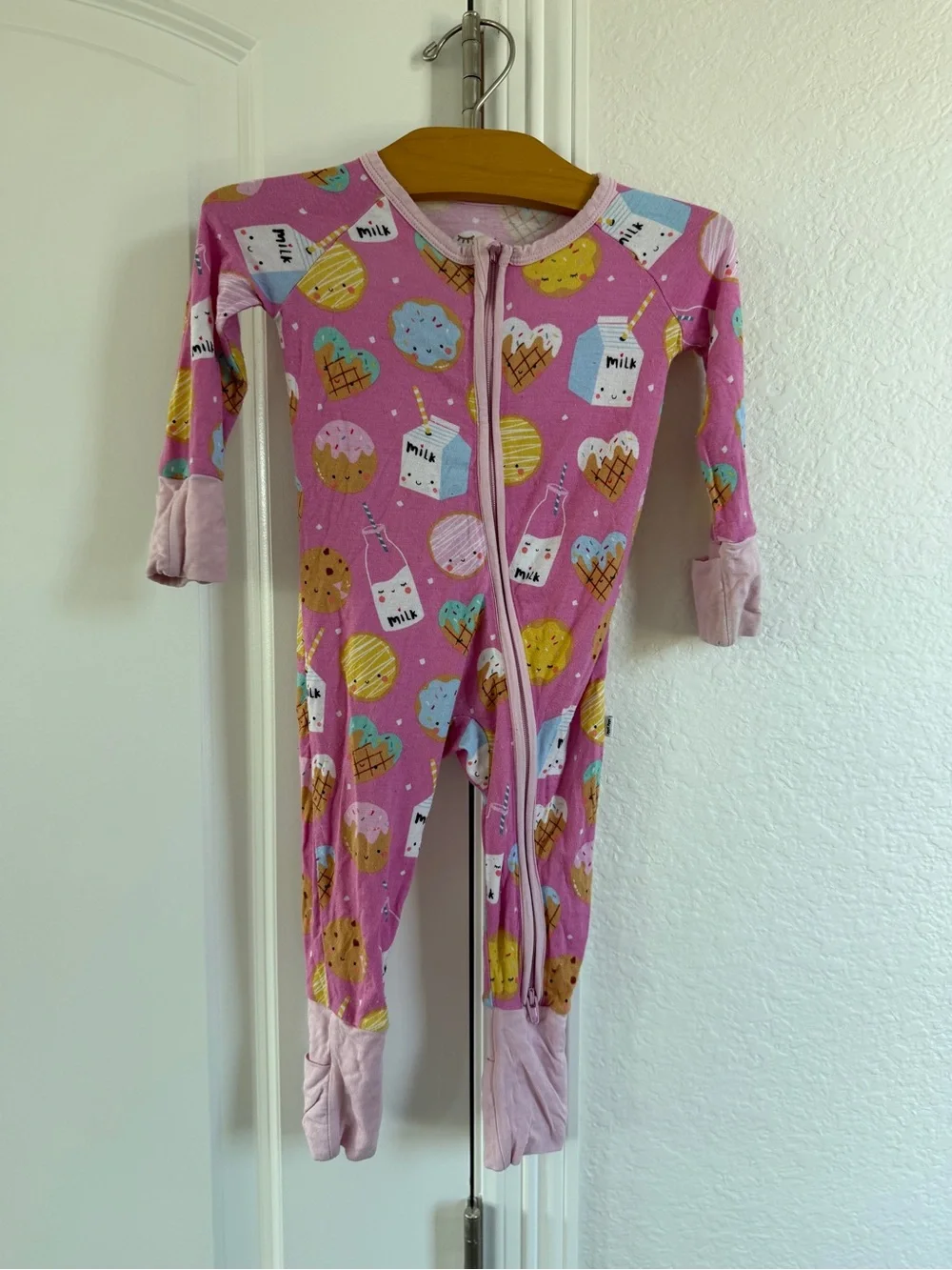 Little sleepies pink cookies and milk 6-12 months